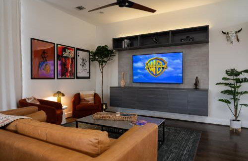 Space City - Prof Design, Game Room, King BD - Photo 4