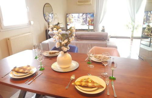 Le Green Field Lodge - Parking Gratuit - Standing - Centre Ville - Commerces à Proximité - Foto 36