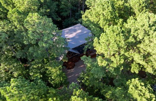 Cozy Cabin with Hot Tub, Fire Pit and Arcade Games - Foto 55