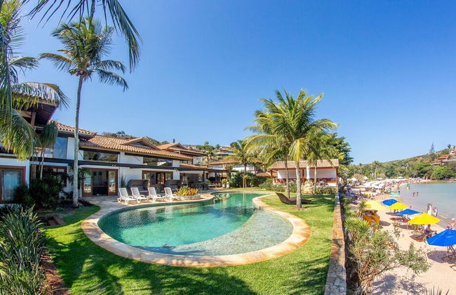 Mansão Exuberante Pé na Areia Ferradura - Photo 48