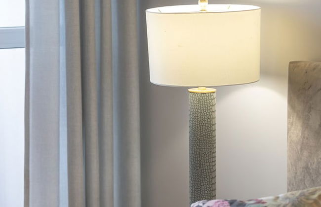 Unique Bright Apartment by Renters - Photo 27