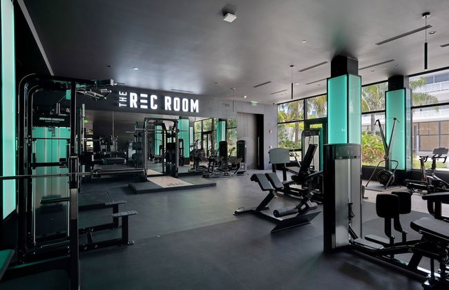 The Grove - Photo 44