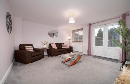 Stunning Spacious Home - Parking - Garden - Sleeps 6 - Foto 11