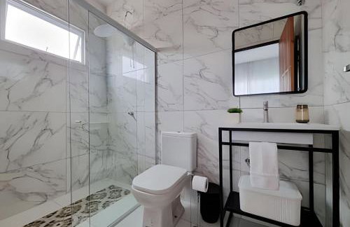 Casa c Piscina, Churrasqueira e Ótima localização - Foto 12