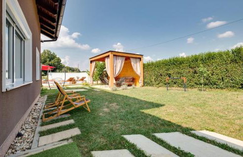 Awesome Home In Gornji Vinkovec - Foto 3