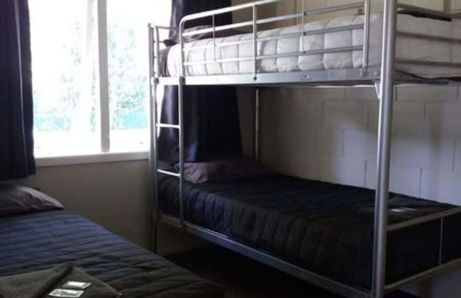 Mahia Beach Motel and Holiday Park - Photo 11