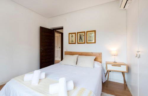 Queen Fabiola Villa, spacius home with private Pool in east Malaga - Photo 36