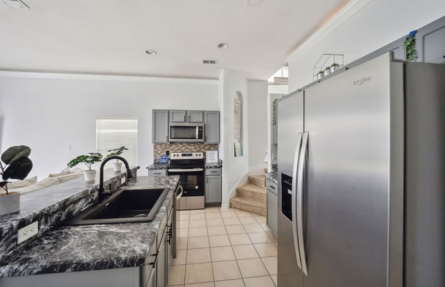 Elegant 5br Villa With Private Pool 5 Bedroom Home by RedAwning - Photo 14