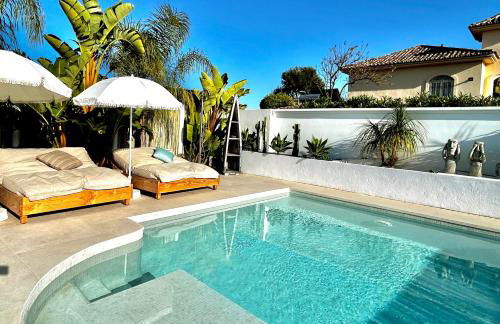 Casa Duende, Estepona, Private beach house with heated pool - Photo 1