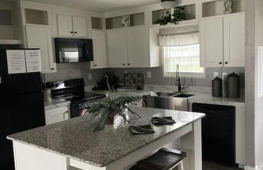 Sweet retreat in the springs NOT waterfront property - Foto 1