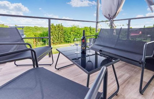 Amazing Home In Gornje Plavnice - Foto 22