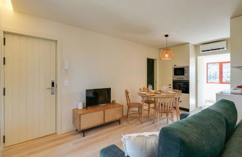 Douro Arda House with Pool & Jacuzzi by HostWise - Photo 42