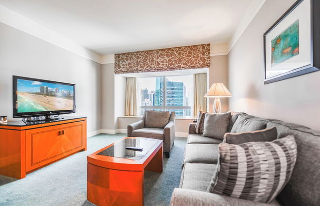 Luxury Condos at Four Seasons - Foto 22