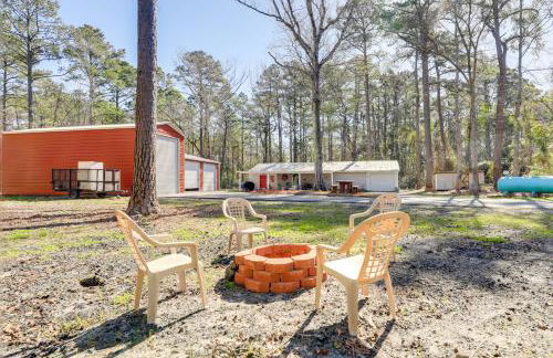 Secluded Newport Getaway with Fire Pit and Grill! - Foto 1