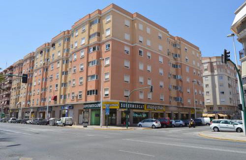 Avenida de Alicante en Elche con Wifi, Smart TV, Aire Acondicionado - Foto 29