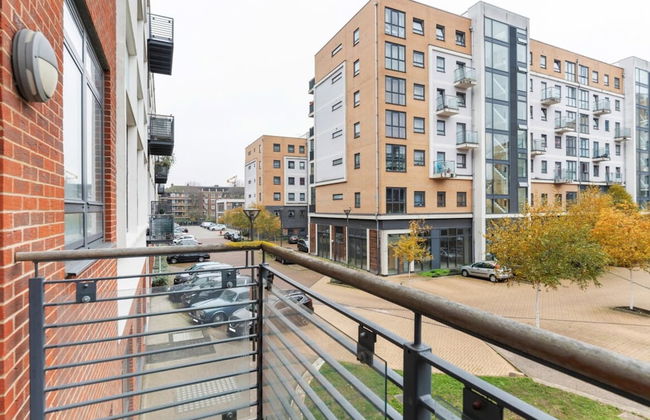 Beautiful 1 Bedroom Apartment in Shepherd's Bush - Foto 16