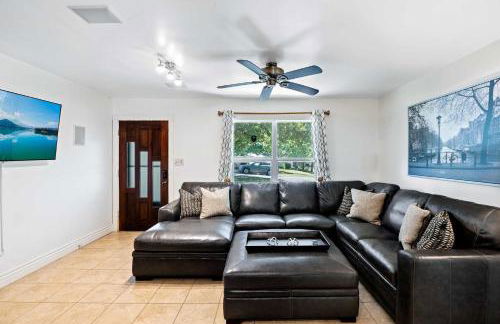 Screened-in Porch Walkable to Soco - Foto 15