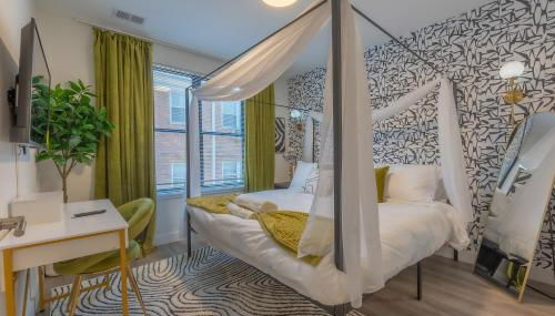 Opulence in Olive 4 bedrooms, 4 baths with 10 beds, Park 2 cars FREE - Foto 2