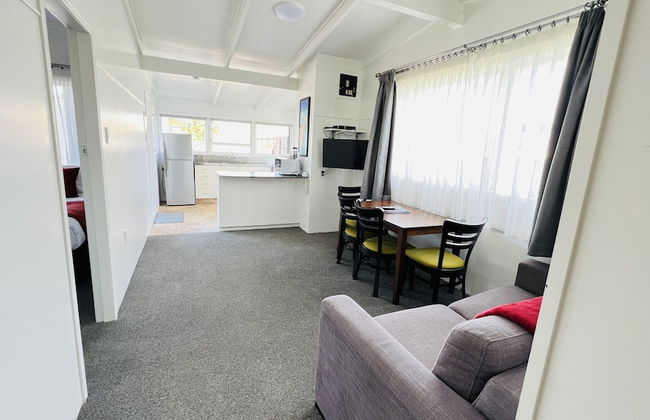 18th Avenue Thermal Motel - Photo 28