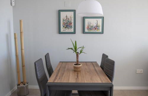 Precioso apartamento frente a la playa con piscina - Foto 26