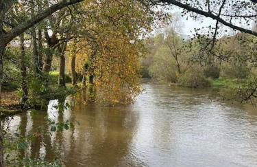 Gîte familial au bord de l'Orne, au pied du château de Mesnil-Glaise - Foto 9