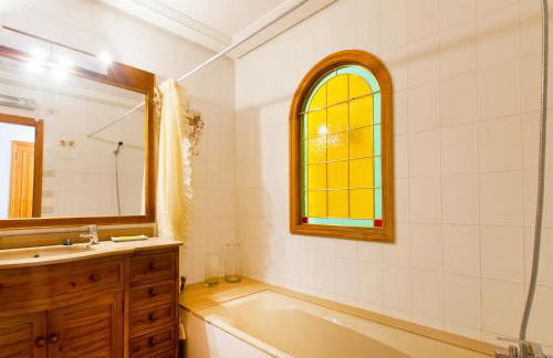 Villa Tita de Manresa, con jardines y vista mar - Foto 21