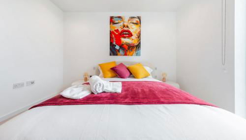 2 BR Flat By Regal Realms Short Lets & Serviced Accommodation London With City View - Foto 2