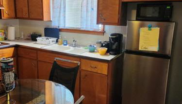 private upper 1 bd apartment - Foto 2