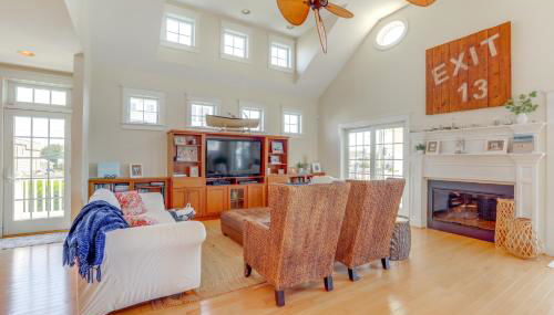 Spacious Avalon Beach House - 2 Blocks to Water! - Foto 4