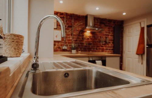 Newly Designed Home from Home in Retford - Foto 24