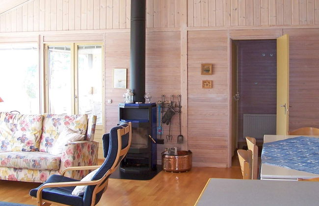 8 Person Holiday Home in Tanumshede - Photo 4