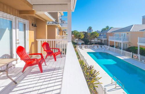 Beach Getaway for 15 A Few Steps from the Sand - Foto 20