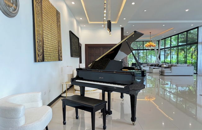 Huge Pool Villa with Private Lake - Foto 29