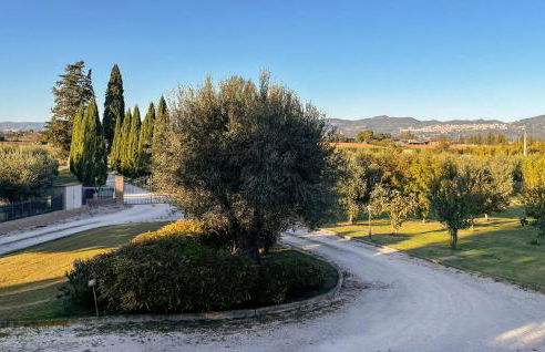 Awesome Apartment In Cannara With Swimming Pool - Foto 26