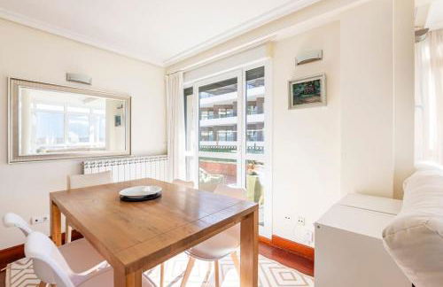 Playa, SPA, río y monte con Terraza y Parking - Foto 12