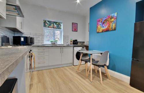 Little Gem - New - Central - Walkable to Bars - Foto 2