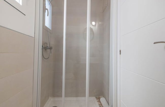 Amazinn Places - Cabañal Boutique - Photo 18