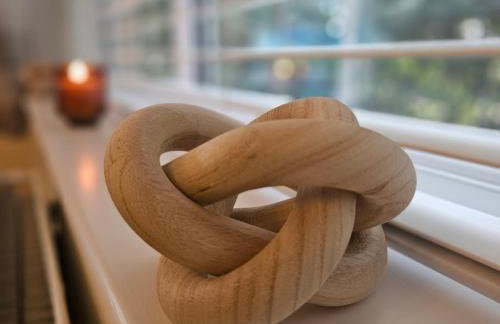 Modern Comfy 3 Bed Home - Free 2 space driveway - Free road parking - Free Netflix - Foto 27