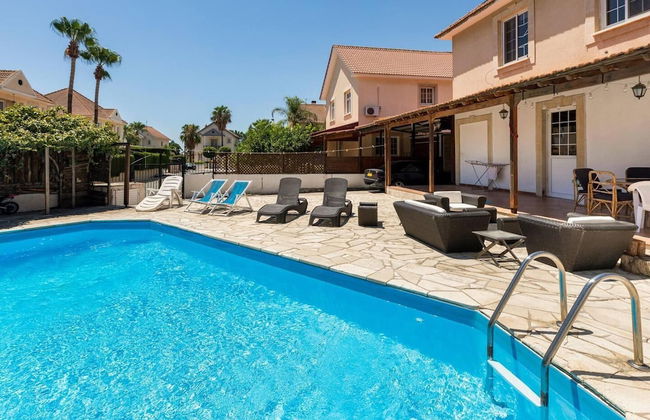 4 Bedroom Villa With Private Pool Near Beach - Foto 1