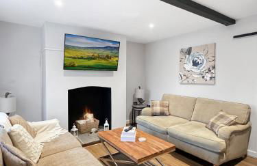 Sleeps 6 3bedroom House, Harlaxton Garden Driveway - Foto 9