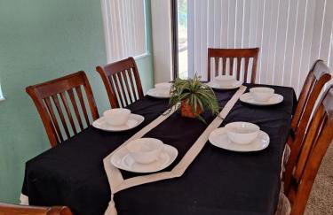 Spacious 5 bdrm 4 bth pool home, game room New Year special close to Disney, Epic Universe Spring Break Special - Foto 11