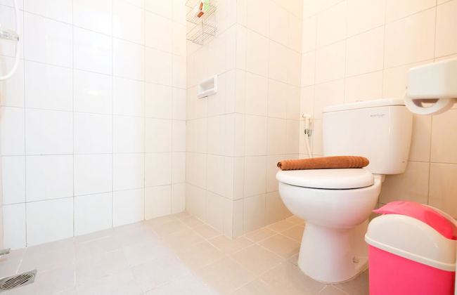 Studio Signature Park Grande Apartment Near Mt Haryono - Photo 16