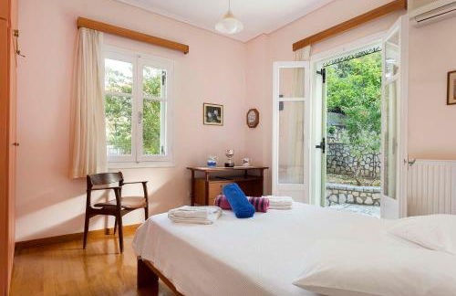 Yellow House Ithaca - Foto 21