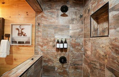 Unique Cabin Sauna Hot Tub FirePit Games - Foto 23