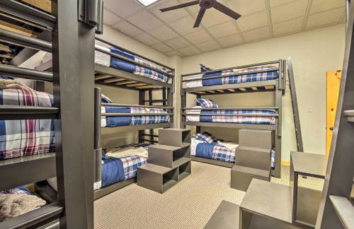 Grand Mountain Retreat in Angel Fire with Game Room! - Foto 30