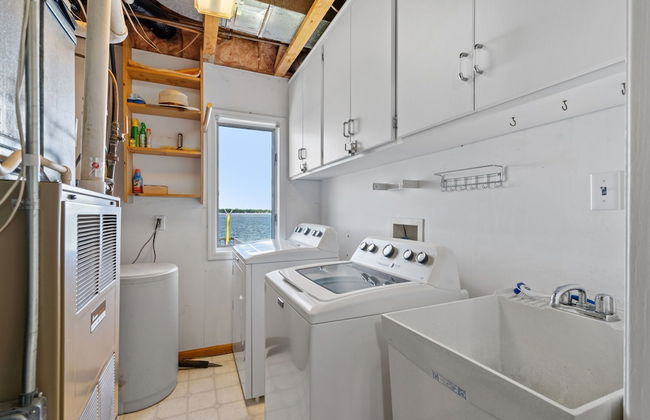 The Giraffe House - Photo 38