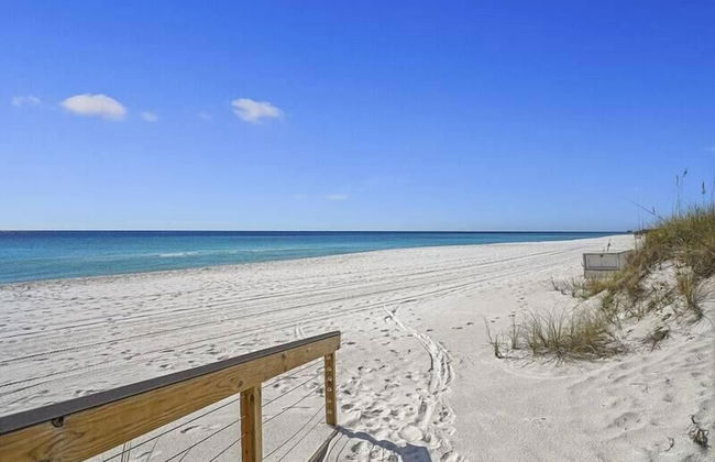 The Spyglass a 5 bed 3 bath house that sleeps 14 and just 67 steps from the beach - Foto 125