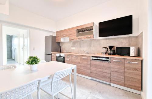 Tolstov Apartments - City Apartments with 1 or 2 Rooms - 15 Min to Messe DUS and Old Town DUS - Foto 17