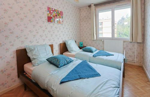 Lumière et Espace, Lyon et Pilat à votre Portée - Foto 7