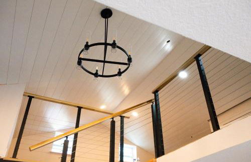 Shares Loft Luxury Apt - NEW! - Foto 1